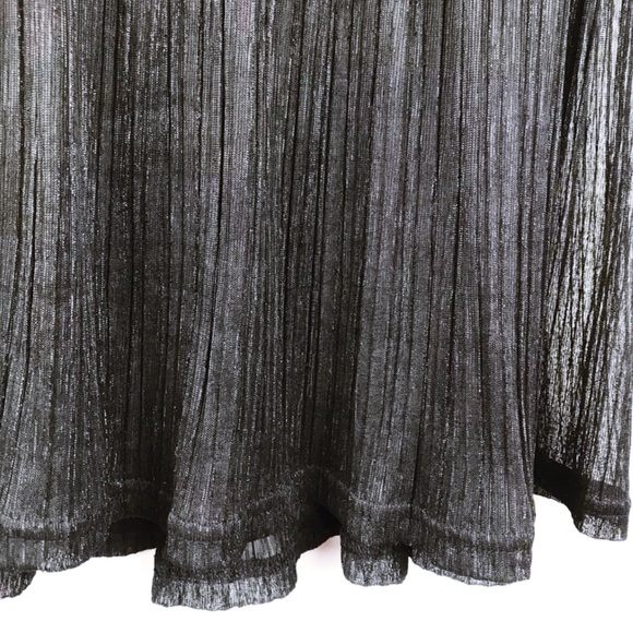 JUNAROSE Black Shimmer Mini Pleated Skirt - Picture 5 of 6
